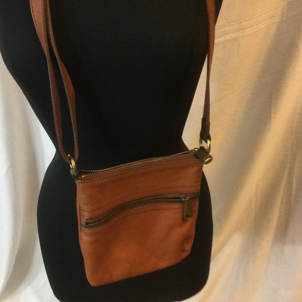 Fossil Purse Shoulder Bag Crossbody with Zippers Genuine Pebble Leather Brown